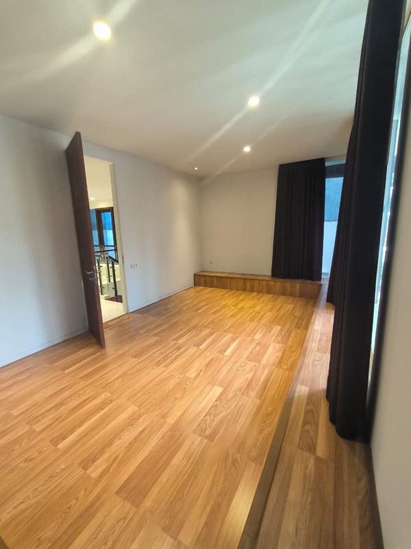 DIJUAL RUMAH FULL FURNISHED PALM HILL CITRALAND SURABAYA BARAT