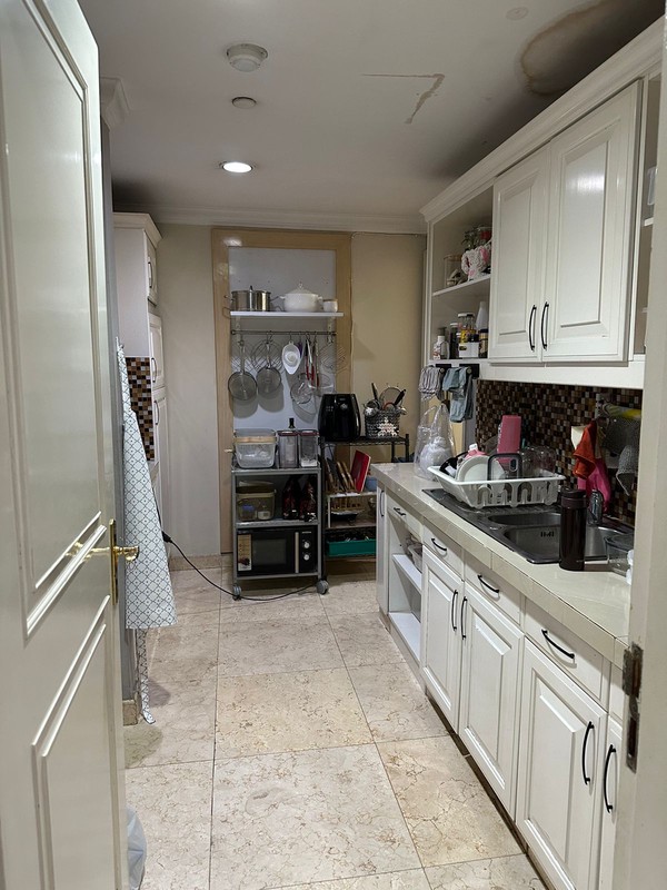 Dijual apartemen Istana Sahid 3BR lokasi strategis, view bagus untuk hunian maupun investasi di jakarta pusat