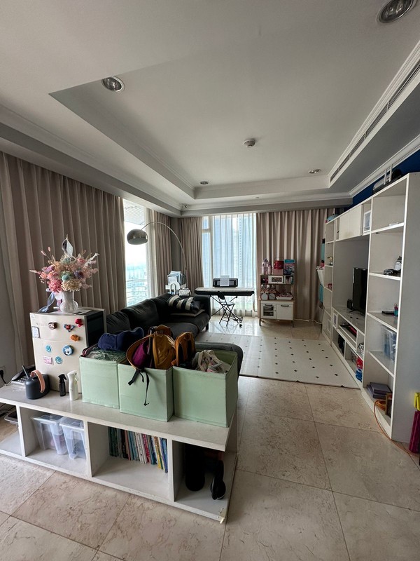 Dijual apartemen Istana Sahid 3BR lokasi strategis, view bagus untuk hunian maupun investasi di jakarta pusat