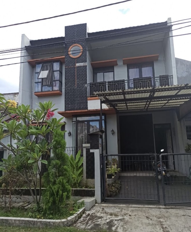 Rumah 2 Lantai Griyaloka Raya,  Dekat pasar modern, Stasiun Rawa Buntu, pintU toll BSD 