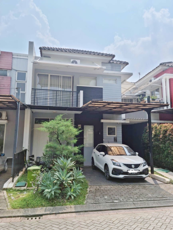 Rumah Bagus Di Residence One, Jl Blue Safir BSD Tangerang Selatan