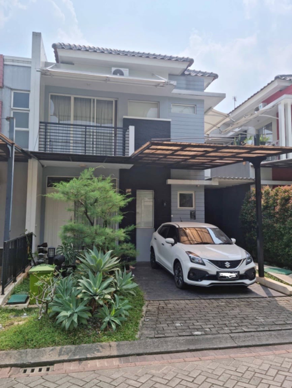 Rumah Bagus Di Residence One, Jl Blue Safir BSD Tangerang Selatan