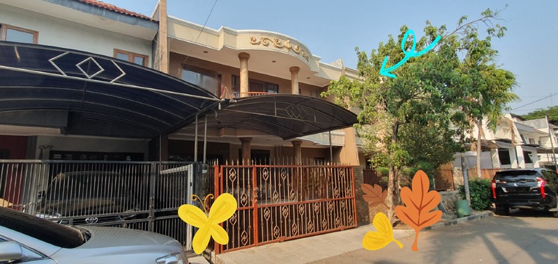 Rumah desain klasik di Gading Kirana Barat, Kelapa Gading. 9x17. Rapih. Terawat. Tersewa sampai mid May 2026