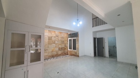 Rumah Bagus di Bintaro Jaya 9