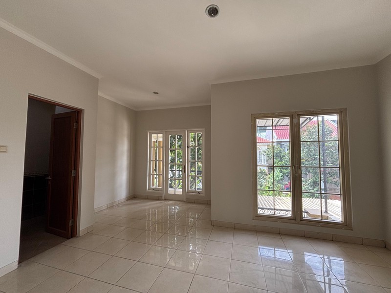 Rumah Kokoh 2 Lantai,  di Kota Wisata Cibubur 