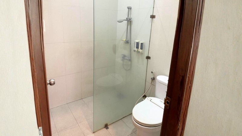 Rumah 2 Lantai di Jatiwaringin Asri Pondok Gede