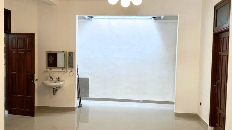 Rumah 2 Lantai di Jatiwaringin Asri Pondok Gede