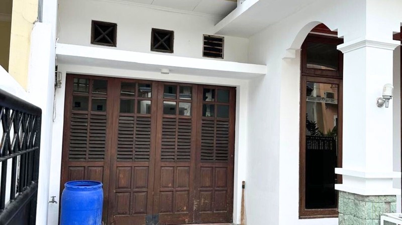 Rumah 2 Lantai di Jatiwaringin Asri Pondok Gede