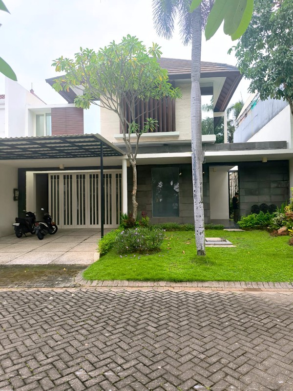 DIJUAL/SEWAKAN RUMAH PALM HILL CITRALAND SURABAYA