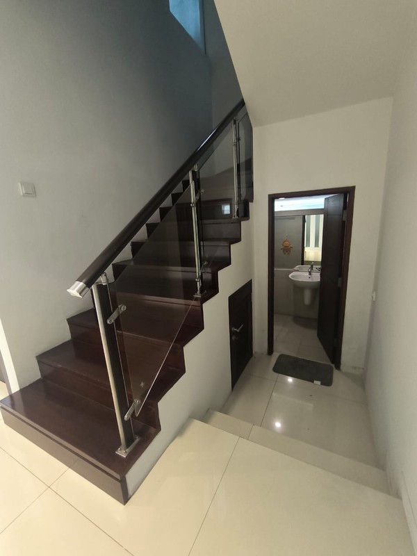 DIJUAL/SEWAKAN RUMAH PALM HILL CITRALAND SURABAYA