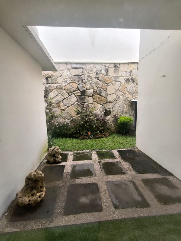 DIJUAL/SEWAKAN RUMAH PALM HILL CITRALAND SURABAYA