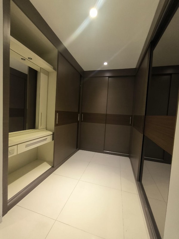 DIJUAL/SEWAKAN RUMAH PALM HILL CITRALAND SURABAYA