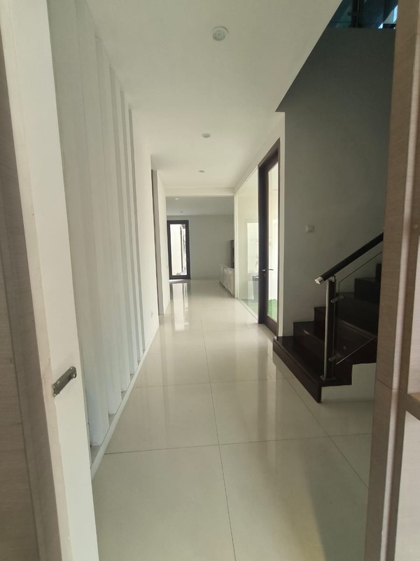 DIJUAL/SEWAKAN RUMAH PALM HILL CITRALAND SURABAYA