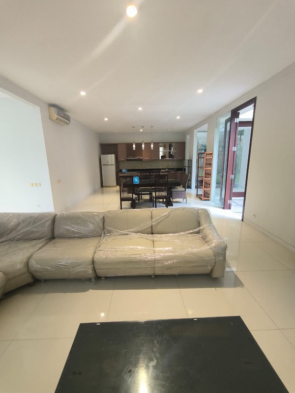 DIJUAL/SEWAKAN RUMAH PALM HILL CITRALAND SURABAYA