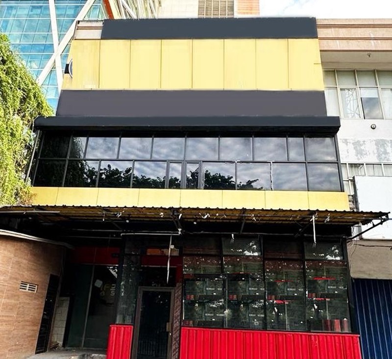 Ruko Disewakan di Mayjend Sungkono Surabaya Cocok Kantor Showroom