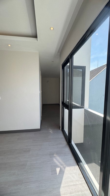 2013. Woodland Citraland Surabaya Barat