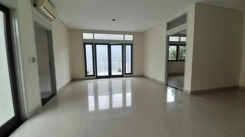 Rumah 2 Lantai Disewakan di Menteng Dalam Tebet Jaksel