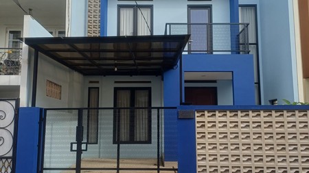 Disewakan Rumah 2 Lantai Brand New Semi Furnished di Tebet Barat, Jakarta Selatan