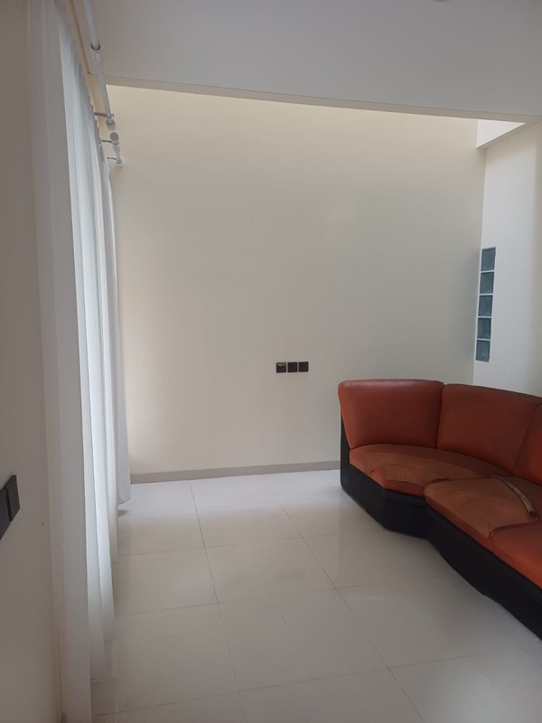 Disewakan Rumah 2 Lantai Brand New Semi Furnished di Tebet Barat, Jakarta Selatan