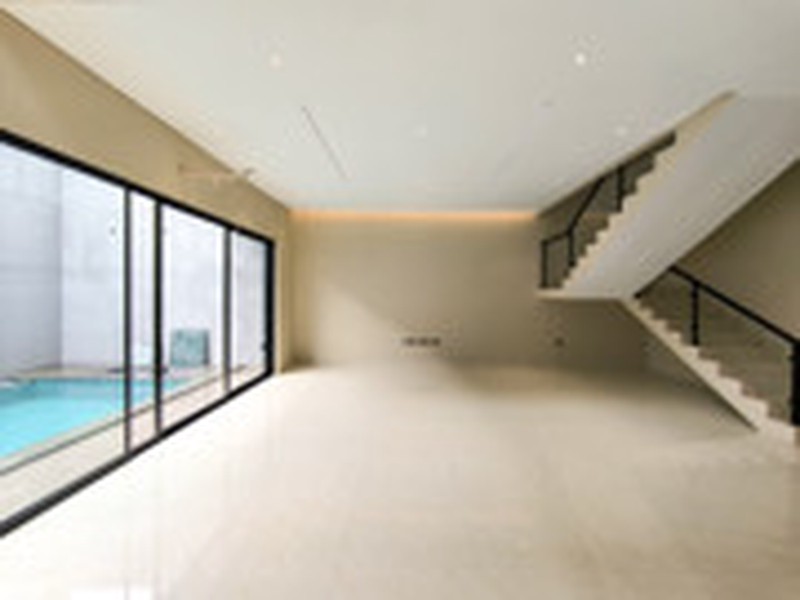 Rumah Mewah Dengan Kolam Renang Di Kebayoran Residence Bintaro Jaya, Dekat Tol