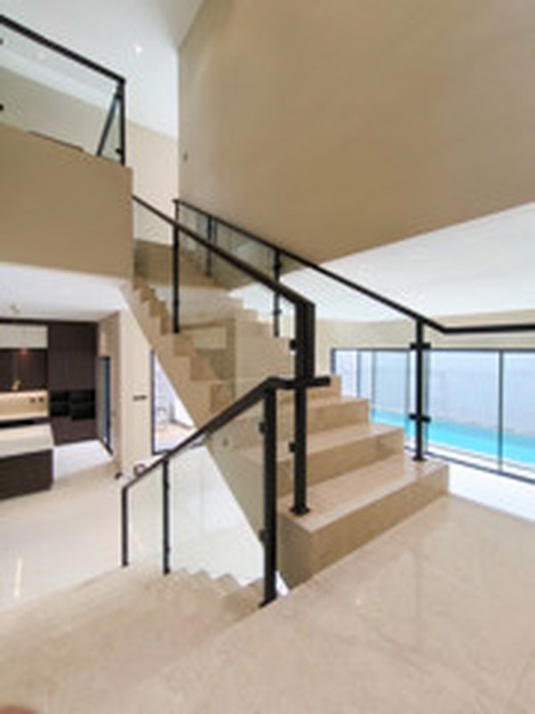 Rumah Mewah Dengan Kolam Renang Di Kebayoran Residence Bintaro Jaya, Dekat Tol