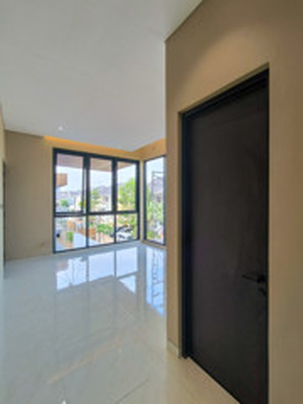 Rumah Mewah Dengan Kolam Renang Di Kebayoran Residence Bintaro Jaya, Dekat Tol