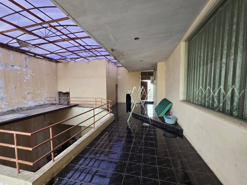 DIjual Rumah Mewah Siap Huni di Dharmahusada Indah Barat