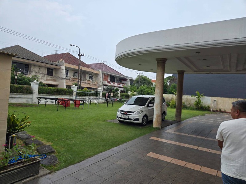 DIjual Rumah Mewah Siap Huni di Dharmahusada Indah Barat