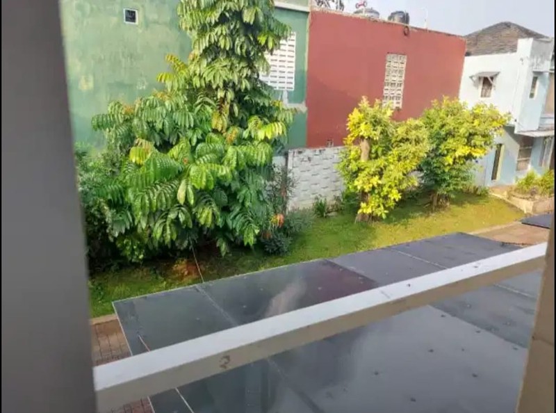 Rumah Minimalis, 2 Lantai, Bebas Banjir Siap Huni di Bintaro