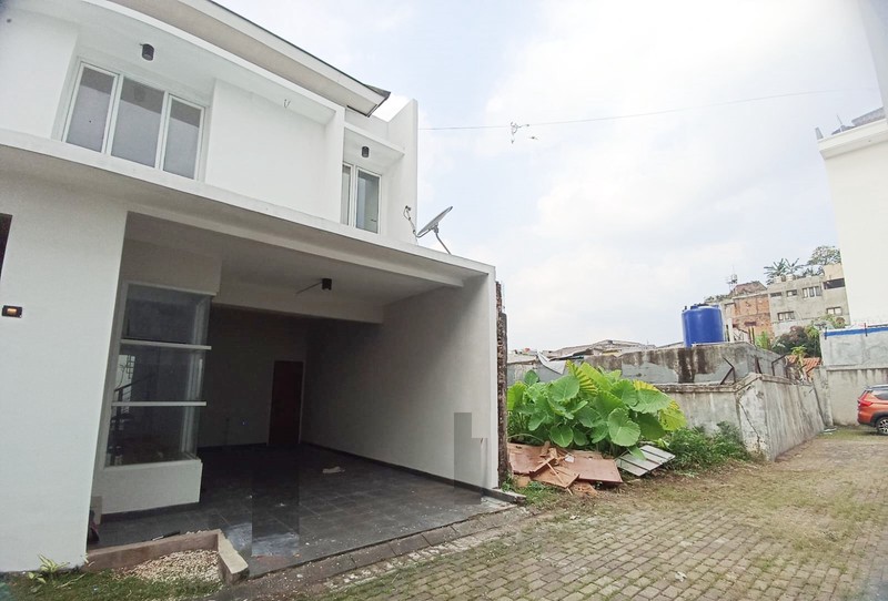 Rumah Bagus, 2 Lantai dalam Cluster siap huni di Rempoa