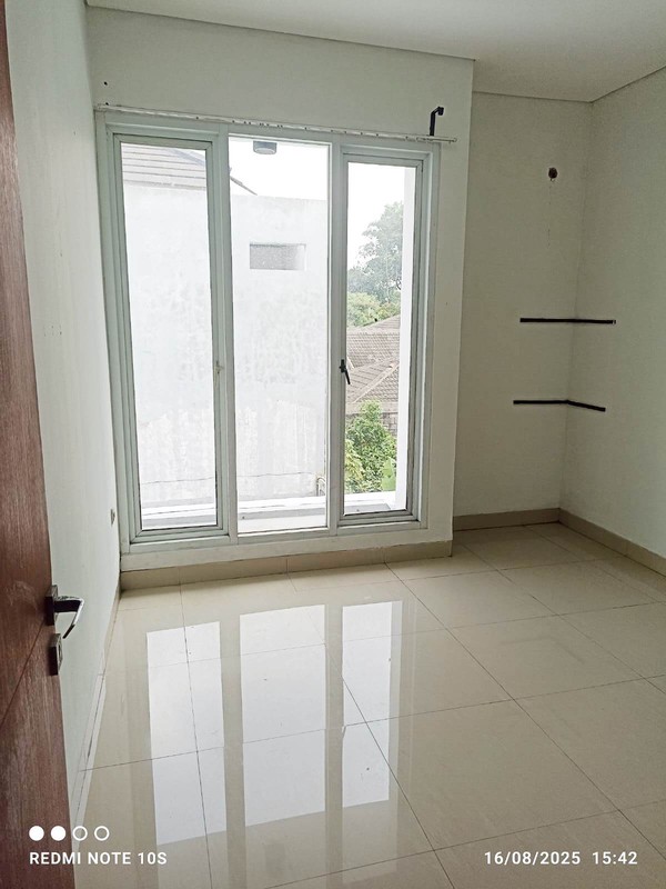 Rumah Bagus, 2 Lantai dalam Cluster siap huni di Rempoa