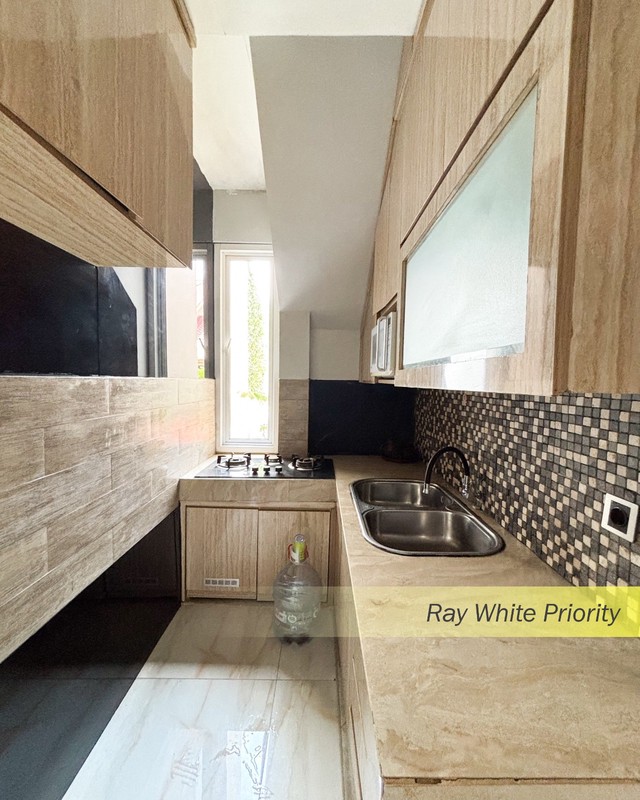 Rumah di Bintaro Permai Minimalis Posisi Pojok Siap Huni 