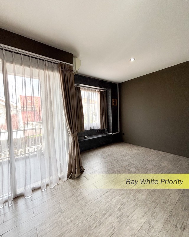 Rumah di Bintaro Permai Minimalis Posisi Pojok Siap Huni 