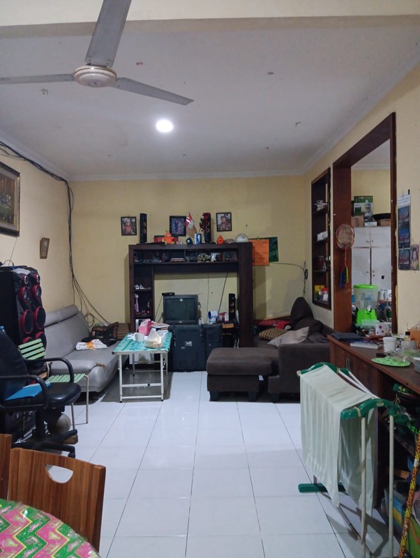 Dijual Rumah Tingkat di Legenda Wisata Cibubur