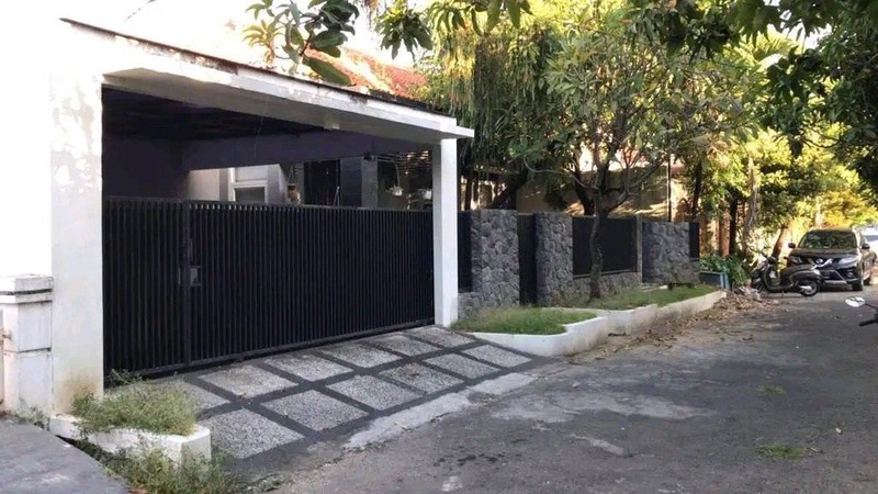 Dijual Rumah Luas Siap Huni di Wisma Medokan Selatan Rungkut