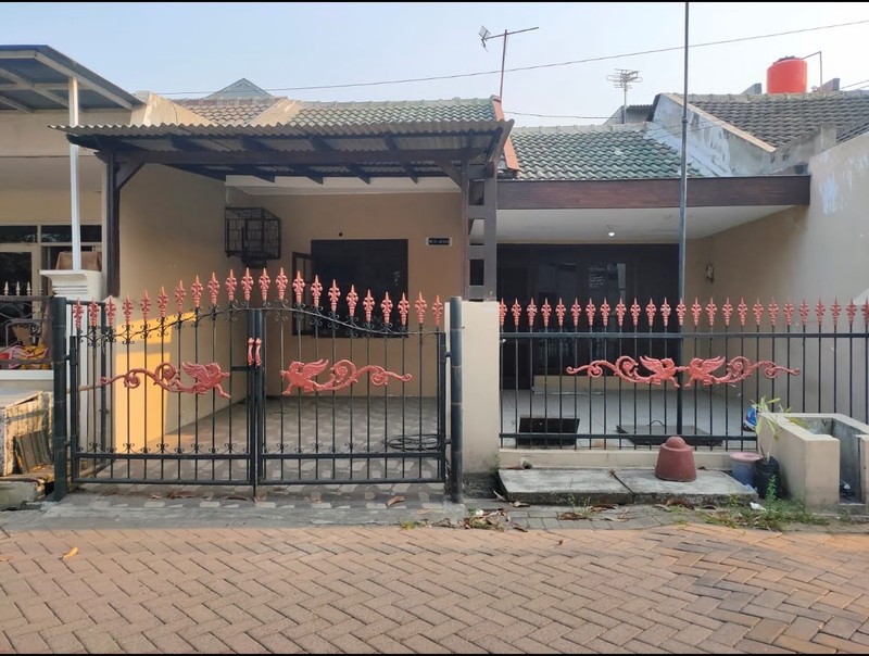 Dijual rumah lama siap huni di Pondok Tjandra Indah