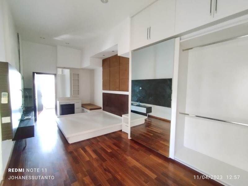 Rumah Minimalis Fullerton Citraland Surabaya Barat 