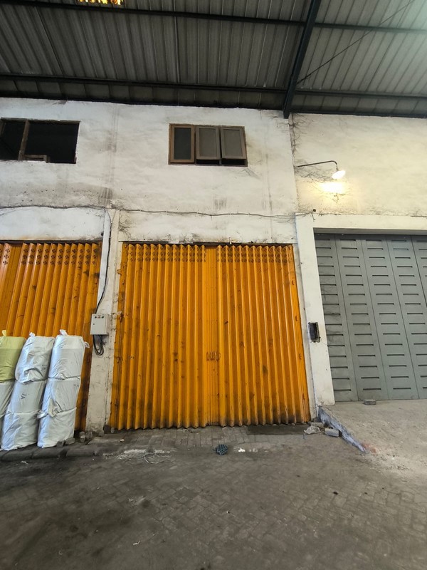 DISEWAKAN GUDANG SENTRA PERDAGANGAN Bongkaran Surabaya Pusat 
