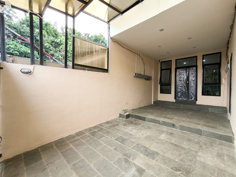 Dijual Kost 15 Pintu Lokasi Strategis Dengan Kamar Nyaman, Seluruh Kamar Sudah Terisi Penuh @Pondok Pinang