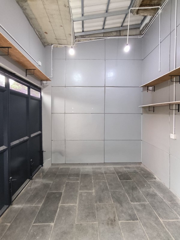 Dijual Kost 15 Pintu Lokasi Strategis Dengan Kamar Nyaman, Seluruh Kamar Sudah Terisi Penuh @Pondok Pinang