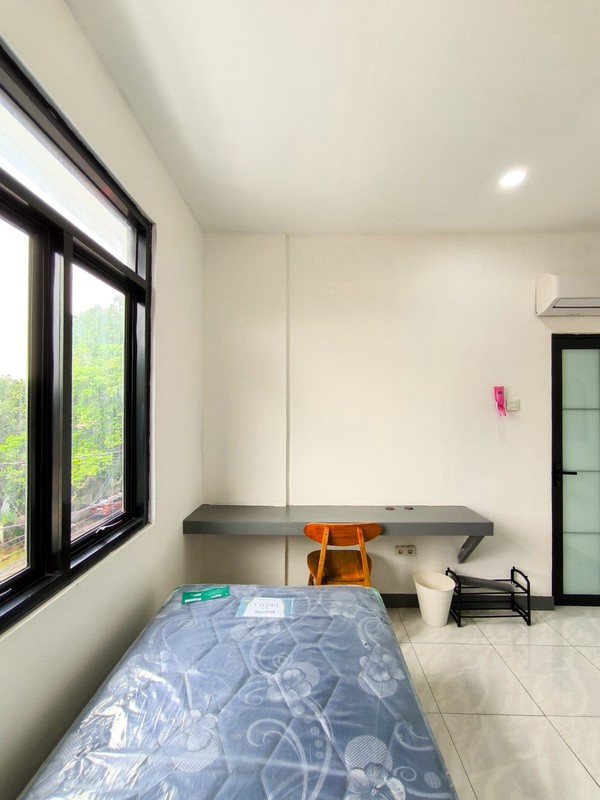 Dijual Kost 15 Pintu Lokasi Strategis Dengan Kamar Nyaman, Seluruh Kamar Sudah Terisi Penuh @Pondok Pinang