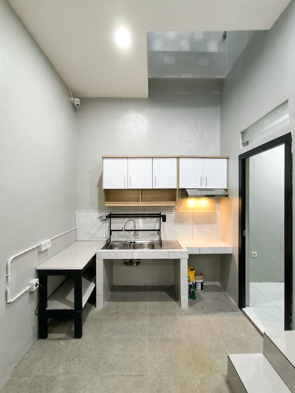 Dijual Kost 15 Pintu Lokasi Strategis Dengan Kamar Nyaman, Seluruh Kamar Sudah Terisi Penuh @Pondok Pinang