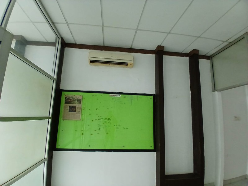 disewa ruko strategis hadap jalan raya siap huni di ruko toll boulevard bsd city