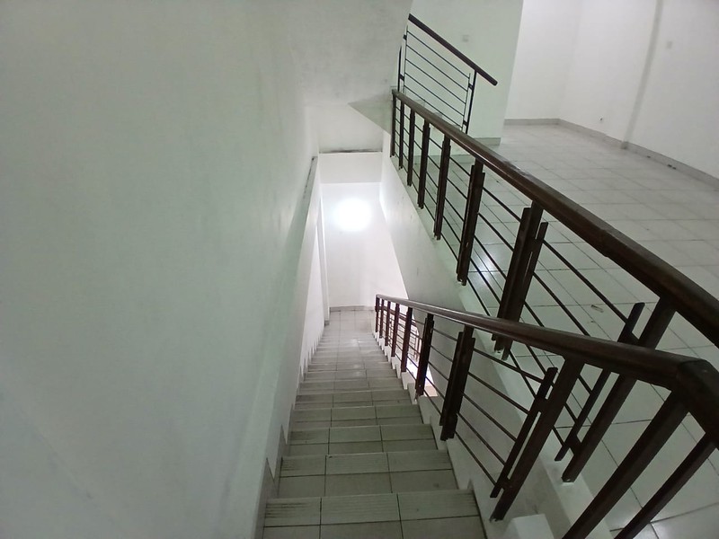 disewa ruko strategis hadap jalan raya siap huni di ruko toll boulevard bsd city