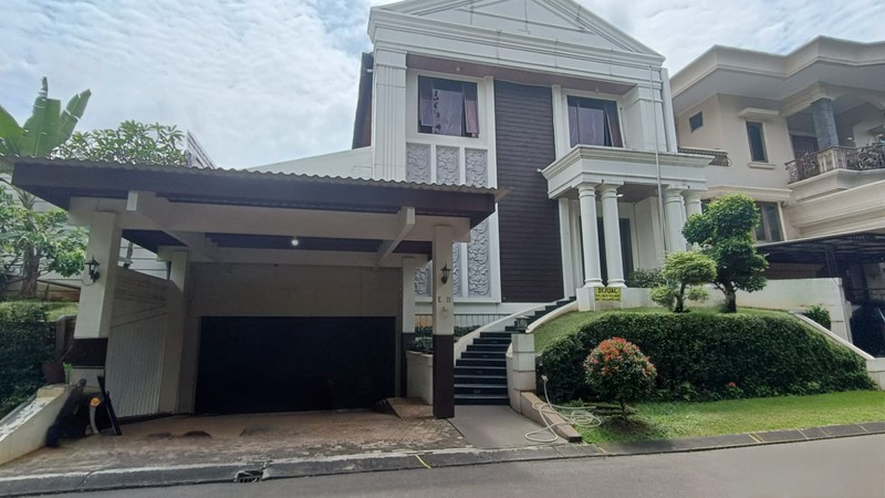 dijual cepat rumah strategis tengah kota asri bebas banjir siap huni di taman giri loka bsd city