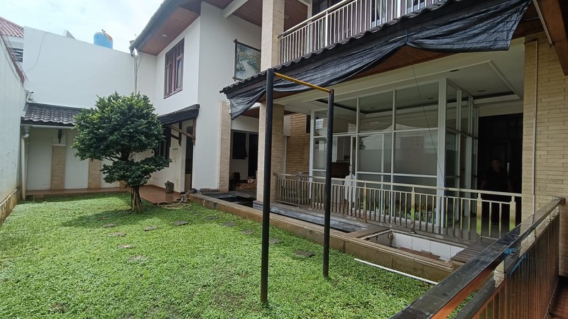 dijual cepat rumah strategis tengah kota asri bebas banjir siap huni di taman giri loka bsd city