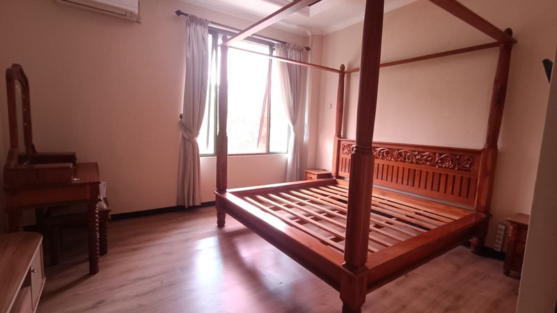 dijual cepat rumah strategis tengah kota asri bebas banjir siap huni di taman giri loka bsd city