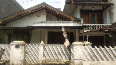 Jual cepat rumah di ciputat jalan kenanga ciputat baru tangerang selatan shm bisa kpr