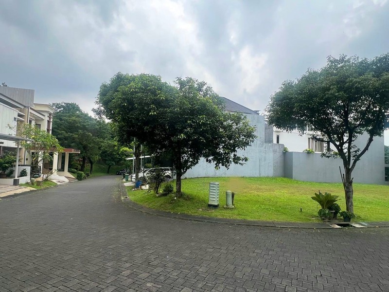 Kavling Sudut Siap Bangun di Delatinos BSD Dekat Akses Tol