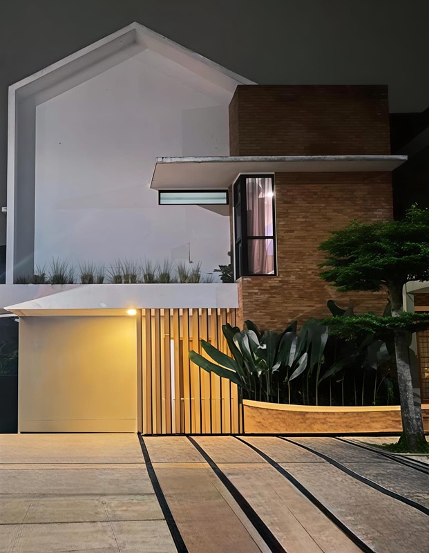 Rumah Huk 2 Lantai Siap Huni di Delatinos BSD Dekat Akses Tol